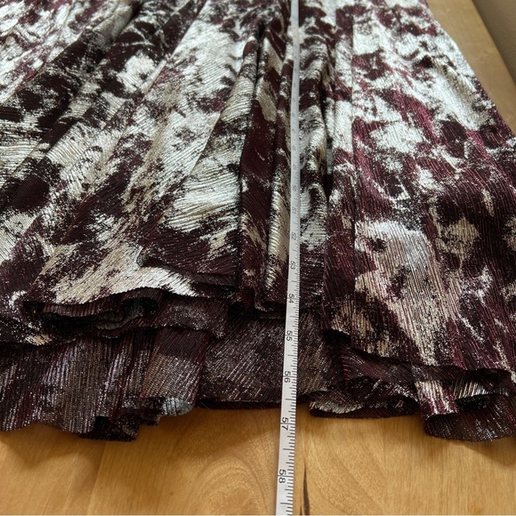 SAMUEL DONG LONG MAXI DRESS GOWN SILVER BURGUNDY REGENCY GLAM WEDDING FORMAL NWT - Picture 9 of 11